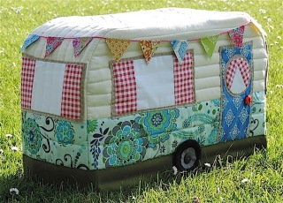 Vintage Caravan Sewing Machine Cover – Pattern (Version 1) and Tutorial –  RAINBOW HARE